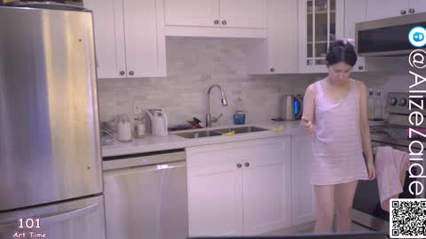 Alize Zaide online show from 01.21.25