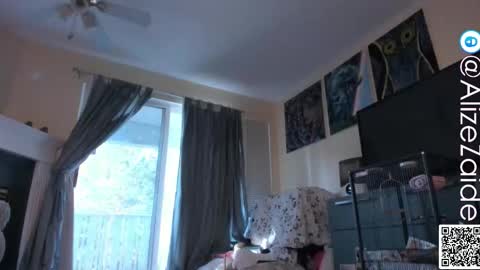 Alize Zaide online show from 11.04.25