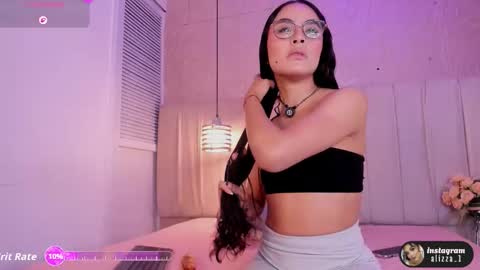 Snapshot of alizza_ chatting on 02.22.26 alizza_ online show from 02.22.26