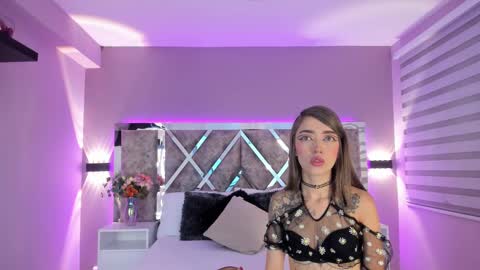 Snapshot of allanablake chatting on 03.11.25 Allana online show from 03.11.25