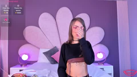 Snapshot of allanablake chatting on 03.12.25 Allana online show from 03.12.25