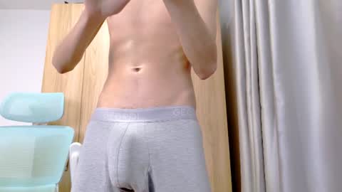 Snapshot of allangil chatting on 08.02.26 Allan online show from 08.02.26