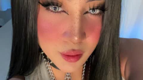 Snapshot of allareillusionxxx chatting on 12.05.25 Miss Gia online show from 12.05.25