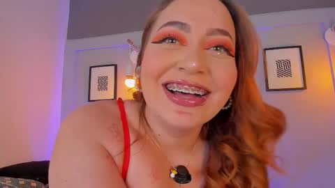 Snapshot of allasska_ chatting on 02.05.26 Laura online show from 02.05.26