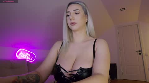 A day u didnt smile is a lost day online show from 03.03.26