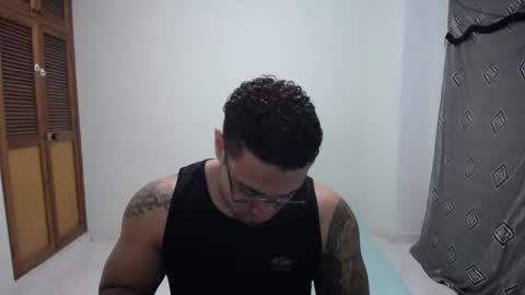 Snapshot of allen_ferrer10 chatting on 01.12.26 allen_ferrer10 online show from 01.12.26