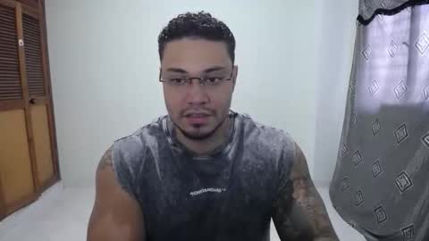 Snapshot of allen_ferrer10 chatting on 01.16.26 allen_ferrer10 online show from 01.16.26