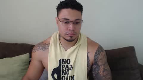 Snapshot of allen_ferrer10 chatting on 02.20.26 allen_ferrer10 online show from 02.20.26