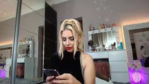 Snapshot of allesya23 chatting on 09.15.25 onlyfansallesya23 online show from 09.15.25