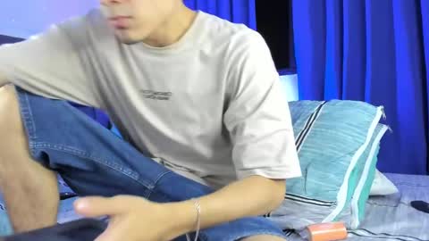 Snapshot of allexserrano chatting on 02.08.25 Allex online show from 02.08.25