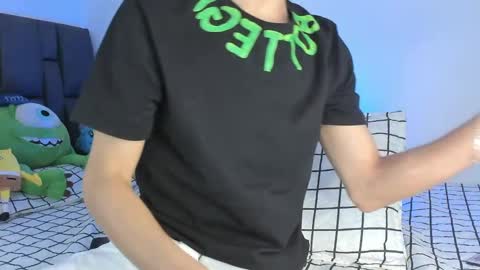 Snapshot of allexserrano chatting on 03.12.25 Allex online show from 03.12.25