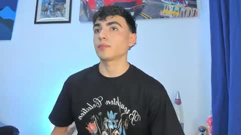 Snapshot of allexserrano chatting on 09.13.25 Allex online show from 09.13.25