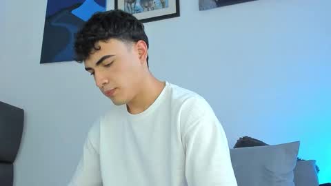 Snapshot of allexserrano chatting on 10.19.25 Allex online show from 10.19.25