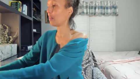 wishlist on bio online show from 02.22.25