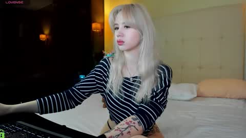 alli_aster online show from 02.23.26