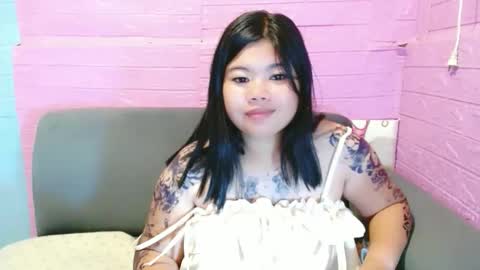 Snapshot of allianahpetit chatting on 02.26.26 allianahpetit online show from 02.26.26