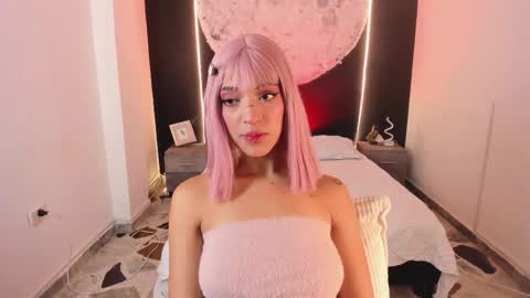 Snapshot of allicerosero chatting on 10.26.25 Allice online show from 10.26.25