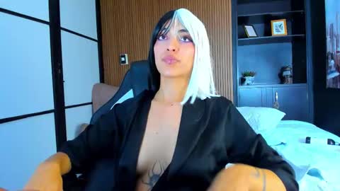 Snapshot of allicerosero chatting on 11.05.25 Allice online show from 11.05.25