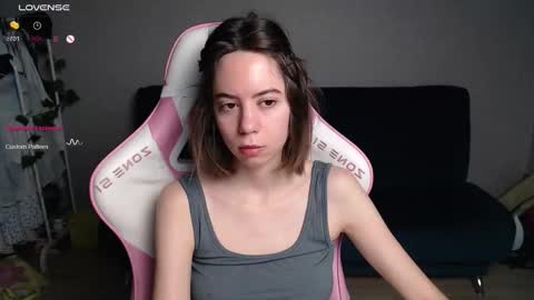 Snapshot of allie_hazie chatting on 01.11.26 alice online show from 01.11.26