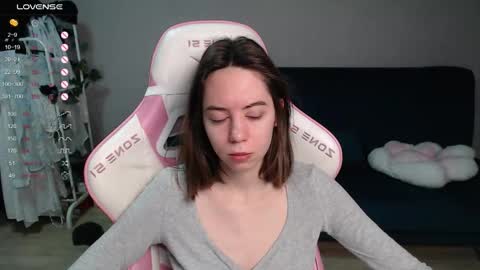 Snapshot of allie_hazie chatting on 03.17.26 alice online show from 03.17.26