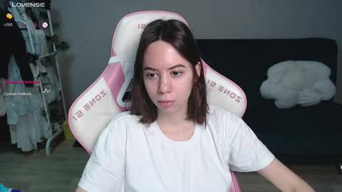 Snapshot of allie_hazie chatting on 03.27.26 alice online show from 03.27.26