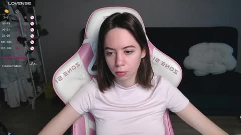 Snapshot of allie_hazie chatting on 03.29.26 alice online show from 03.29.26