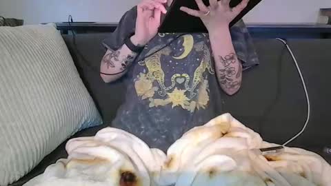 alliebearx online show from 04.30.26