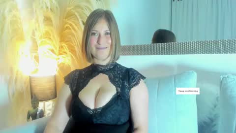 Snapshot of allison_01stone chatting on 09.16.25 Allison online show from 09.16.25