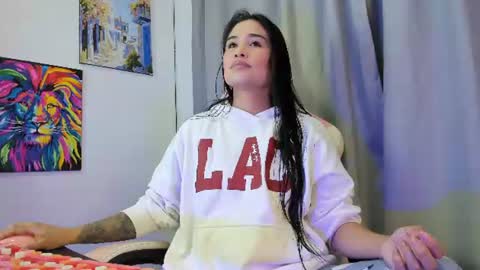 Snapshot of allison_love chatting on 06.21.26 allison online show from 06.21.26