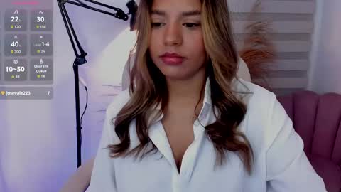 Snapshot of allison_owensxx chatting on 05.19.26 Allison online show from 05.19.26