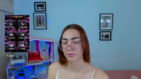 Snapshot of allisonblossom chatting on 01.07.26 online show from 01.07.26