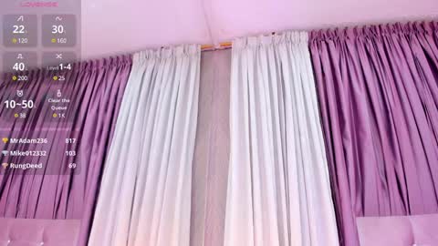 Snapshot of allisonn_bell chatting on 01.17.25 Allison online show from 01.17.25