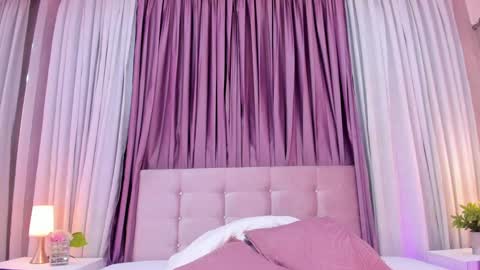 Snapshot of allisonn_bell chatting on 01.29.25 Allison online show from 01.29.25