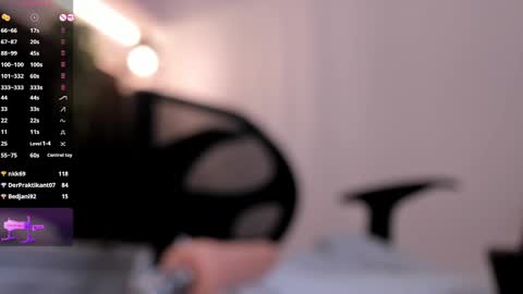 Snapshot of allisonroberts_ chatting on 01.19.25 Alli online show from 01.19.25