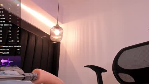 Snapshot of allisonroberts_ chatting on 01.24.25 Alli online show from 01.24.25