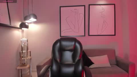 Snapshot of allisonrogersx chatting on 03.06.26 Allison Rogers online show from 03.06.26