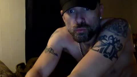 Snapshot of allitrunnin chatting on 01.15.26 allitrunnin online show from 01.15.26