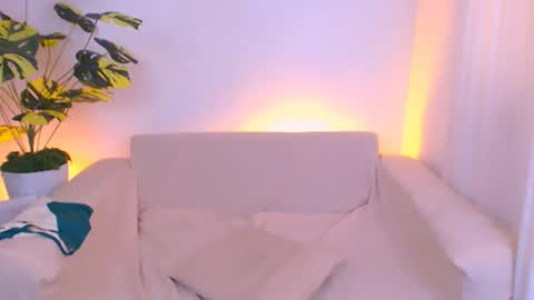 Snapshot of alluring_brianna08 chatting on 03.07.26 Brianna online show from 03.07.26