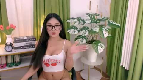 Snapshot of alluring_brianna08 chatting on 06.22.26 Brianna online show from 06.22.26