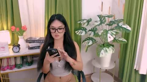 Snapshot of alluring_brianna08 chatting on 06.25.26 Brianna online show from 06.25.26