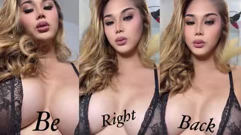 Snapshot of alluringallison chatting on 11.12.25 Allison online show from 11.12.25