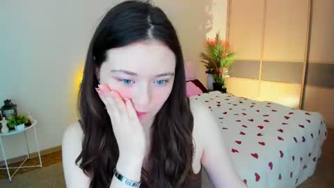alluringeyess online show from 06.10.26