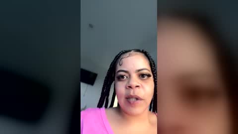 Snapshot of alluringstarr chatting on 04.05.26 alluringstarr online show from 04.05.26