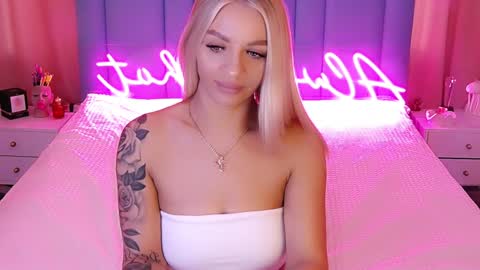 AlwaysHot online show from 01.23.25