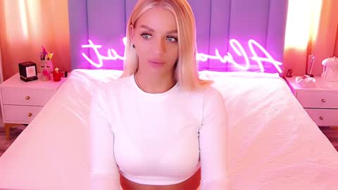 AlwaysHot online show from 01.24.25