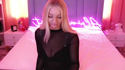 AlwaysHot online show from 02.06.25