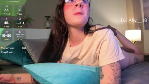 Snapshot of ally_addams chatting on 12.24.24 Ally online show from 12.24.24