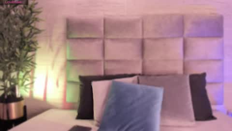 Snapshot of ally_addams chatting on 12.29.24 Ally online show from 12.29.24