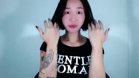 Snapshot of ally_monts chatting on 01.14.26 ally_monts online show from 01.14.26