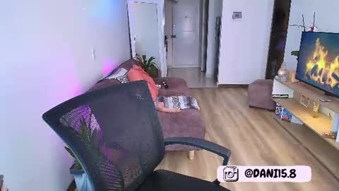 Snapshot of ally_riso chatting on 07.25.26 Ally help me reach 100 satisfaid online show from 07.25.26